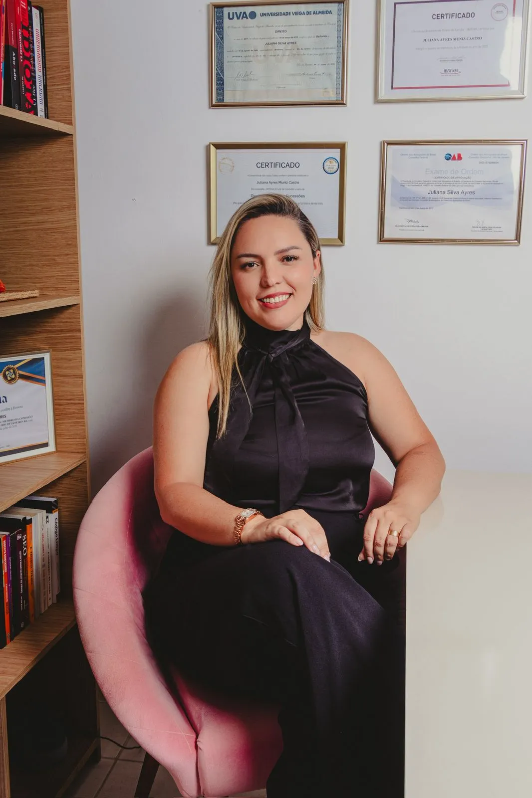 Juliana Ayres, Advogada de Família